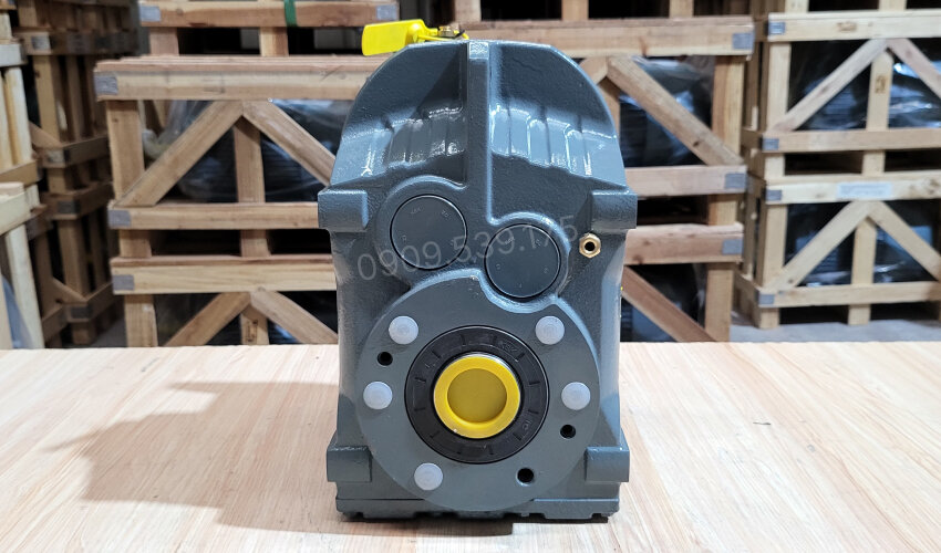 Cấu tạo bên trong hộp giảm tốc tải nặng trục song song F 4.0kW 5.5Hp