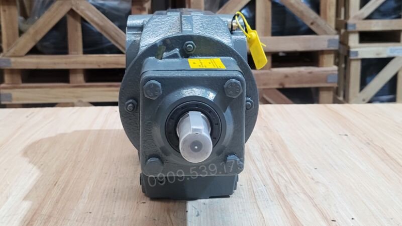 Hộp giảm tốc tải nặng trục vuông góc S 1 cấp