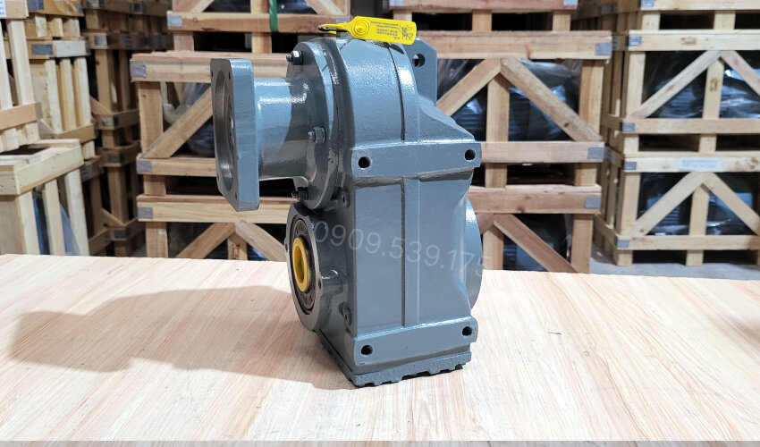 Thiết kế tổng quan hộp giảm tốc tải nặng trục song song F 15kW 20Hp
