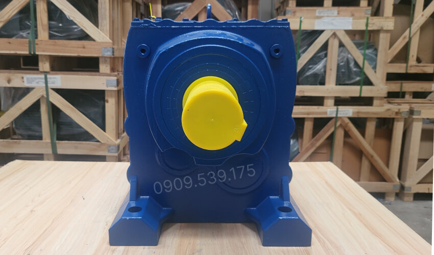 Ưu điểm của hộp giảm tốc tải nặng trục thẳng R 55kW 75Hp