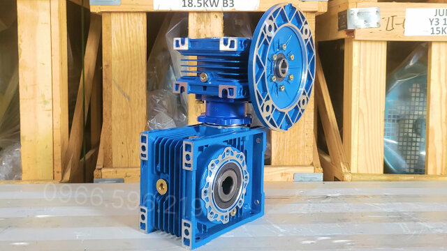 Hộp giảm tốc 2 cấp NMRV 63 – 90