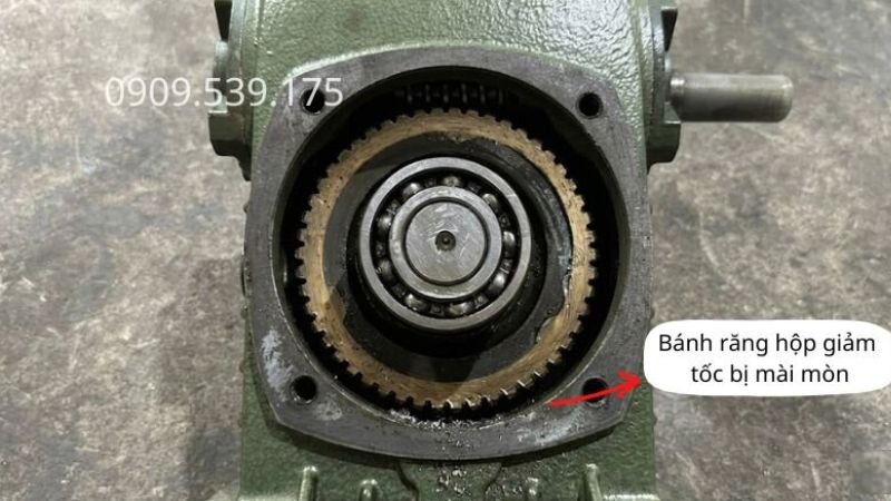 Việc nhận biết trước các lỗi phổ biến sẽ giúp bạn tránh được những sai sót gây ảnh hưởng đến tuổi thọ và hiệu suất của thiết bị.